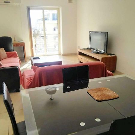 Self-Catering 2 Bedroom 2 Bath With Garden Views Gzira Экстерьер фото